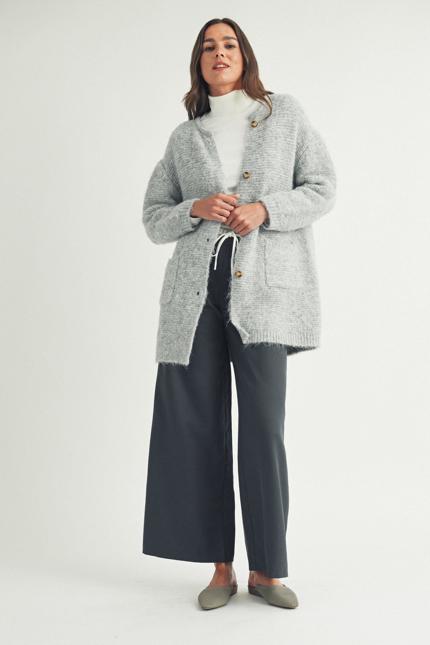 CLASSIC BUTTON DOWN SWEATER CARDIGAN