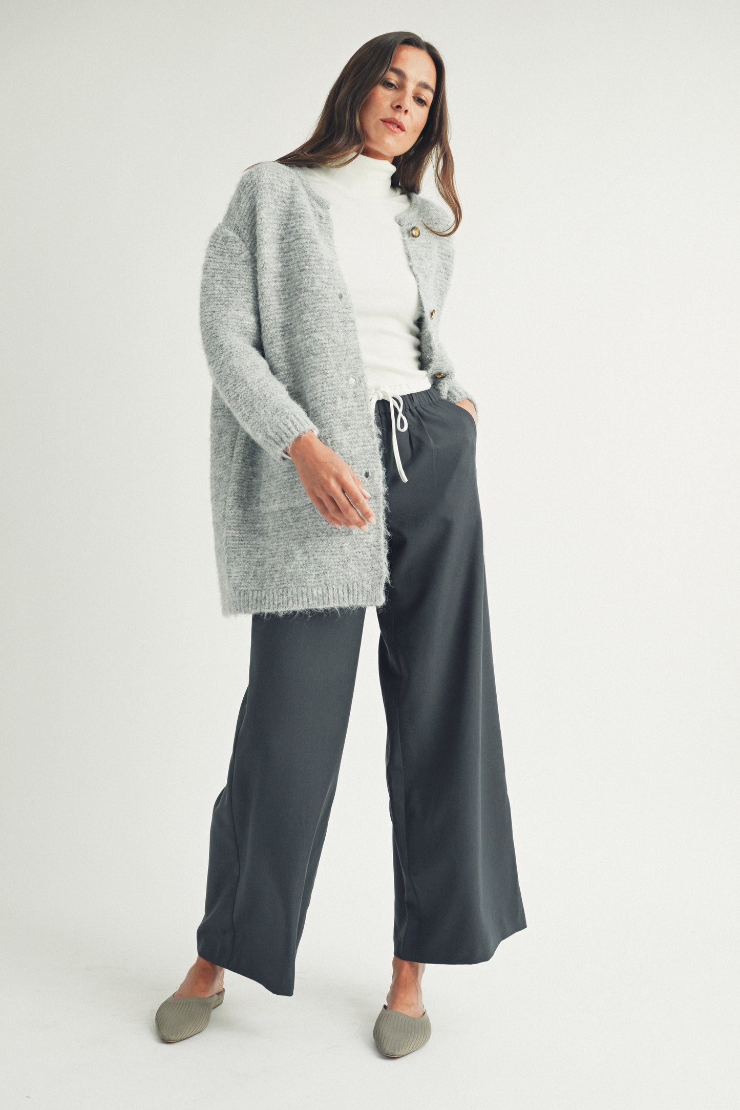 CLASSIC BUTTON DOWN SWEATER CARDIGAN