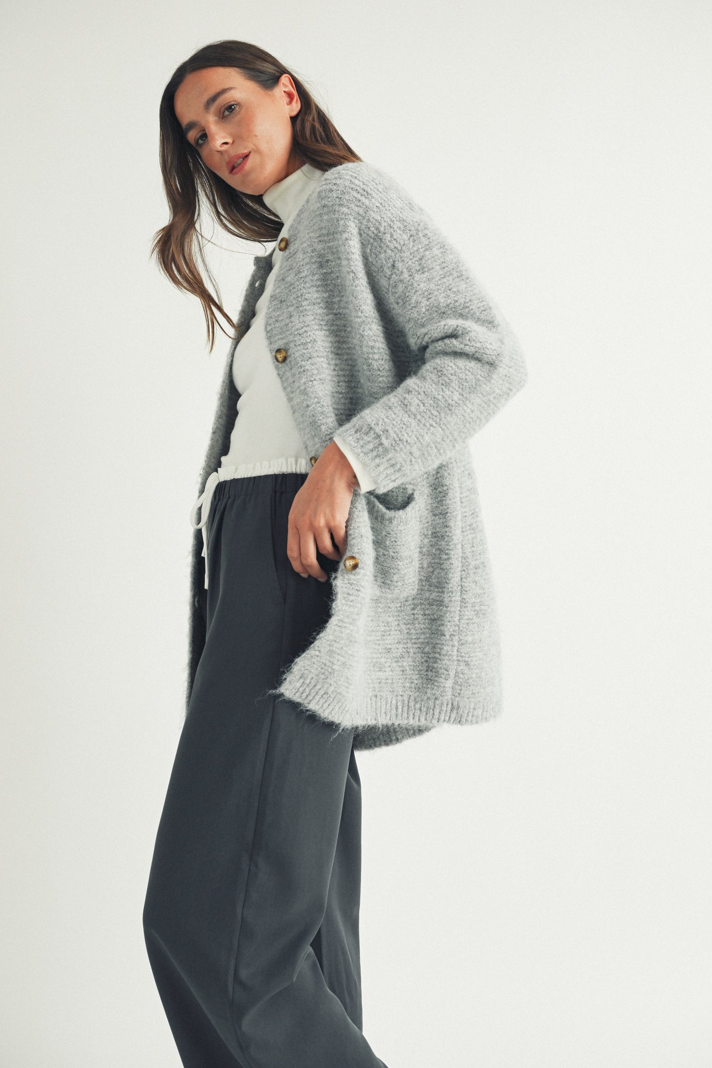 CLASSIC BUTTON DOWN SWEATER CARDIGAN